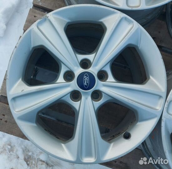 Ford Kuga Ориг R17 5x108 ET52.5 7.5J d63.3
