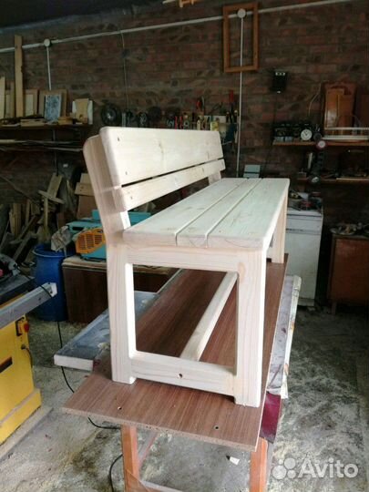 Лавочка садовая