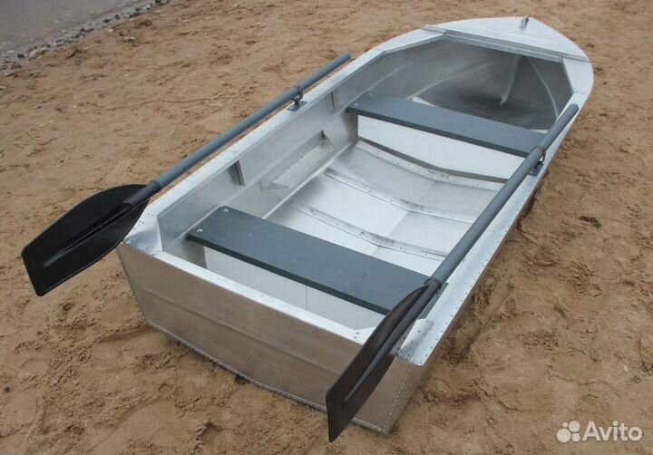 Дюралевая лодка Малютка-Н 2.6 м.,новая,с вёслам