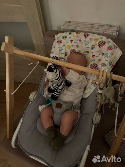 Стойка монтессори с подвесами