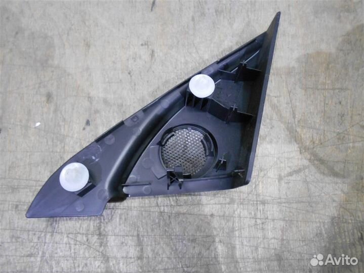 Накладка зеркала внутренняя левая от Mazda Mazda