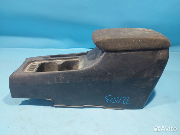 Подлокотник для Mitsubishi Lancer 9