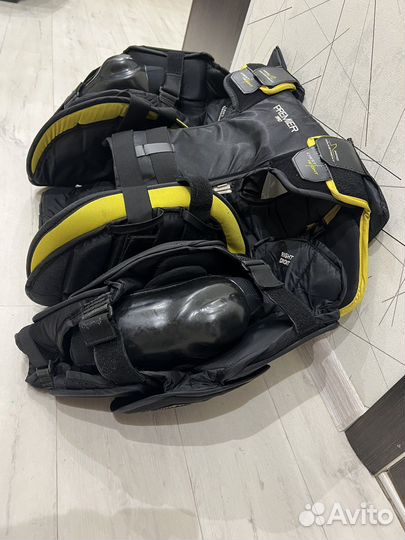 Нагрудник вратарский CCM premier PRO D30