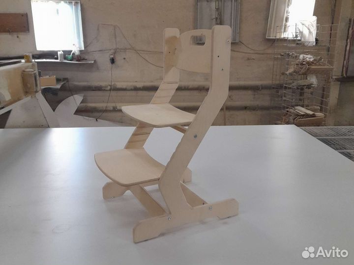 Детский растущий стул