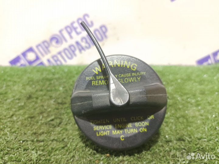 Крышка топливного бака Mitsubishi Galant седан 2.4