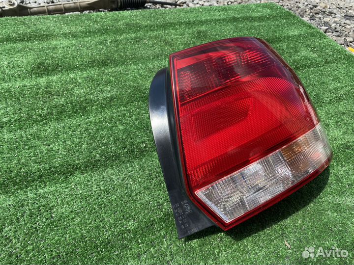 Фонарь задний правый Volkswagen Polo (Mk5) V (2008