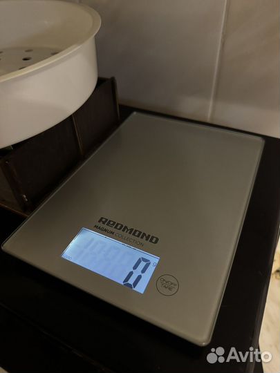 Кухонный весы Redmond