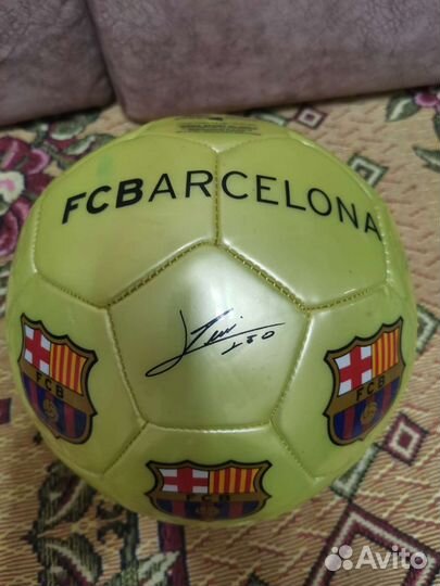 Футбольный мяч