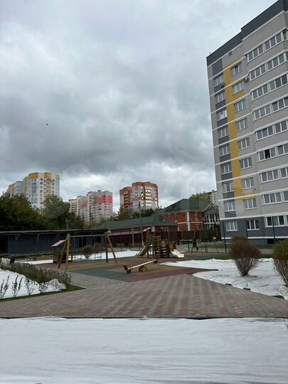 2-к. квартира, 82 м², 2/16 эт.