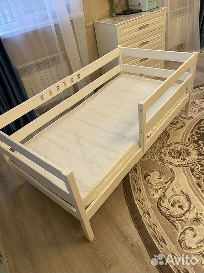 Кровать с матрасом+ бортики в подарок