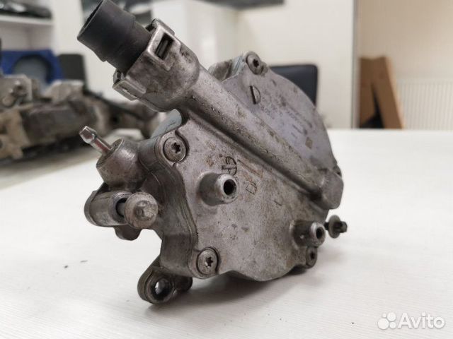 Вакуумный насос N63 S63 Bmw X5 E70 2008