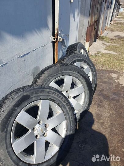 Bridgestone Ice Cruiser 7000 235/65 R17 108T