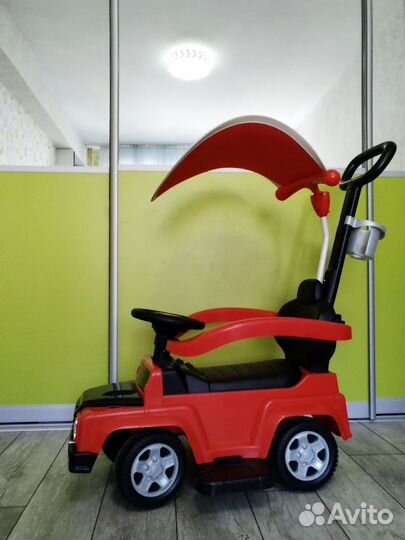 Детская машинка каталка с ручкой