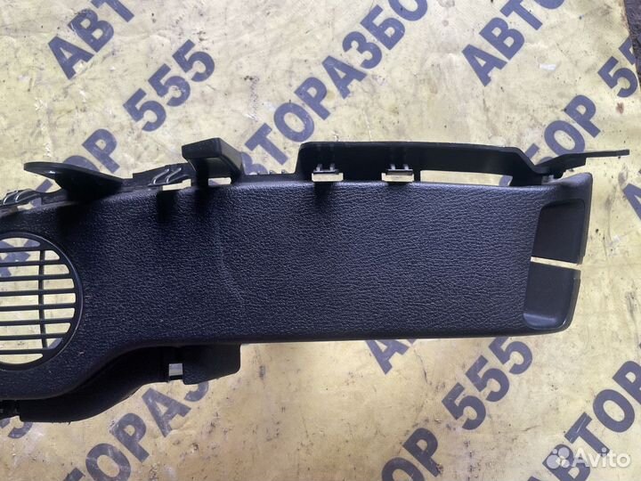 Обшивка багажника задняя левая BMW X1 E84