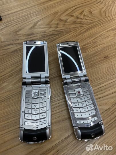 Vertu Constellation Ayxta