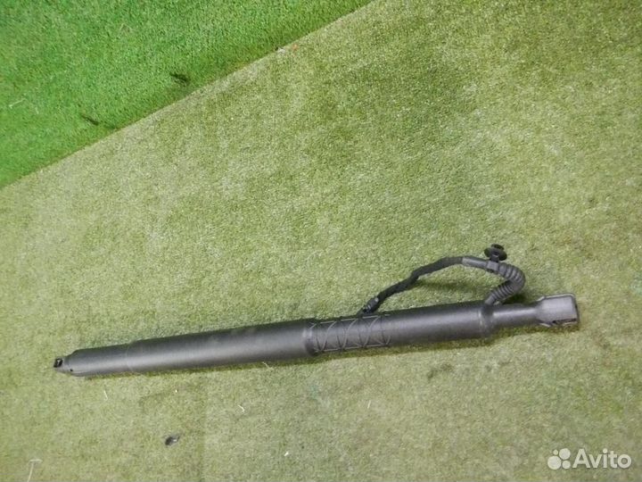 Амортизатор крышки багажника левый BMW 6er G32 (20