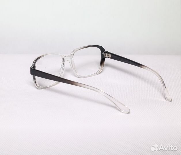 Очки для зрения с диоптриями -1.5 (черные)