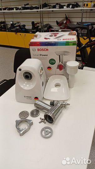 Электрическая мясорубка Bosch SmartPower MFW2510W