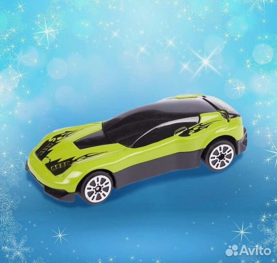 Новогодний шар с игрушкой «Машинка»