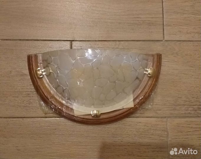 Светильник настенный