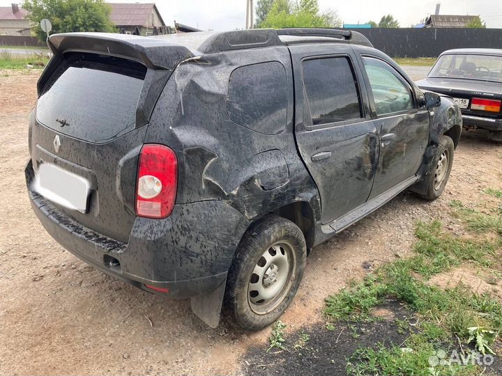 Renault Duster 1.6 МТ, 2013, битый, 112 000 км