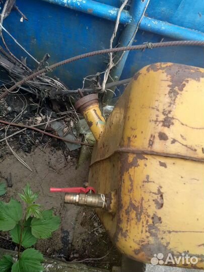 Продаю бак для топлива на 200 литров