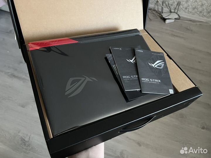 Игровой ноутбук Asus Rog Strix