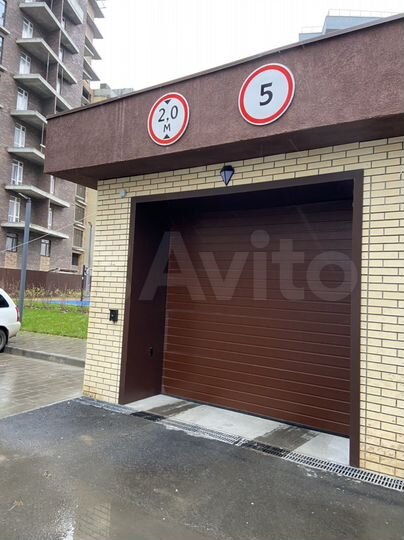 Машиноместо, 14 м²