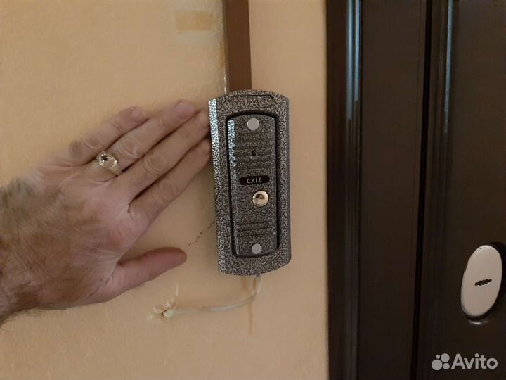 Видео домофон 7дуйм комплект