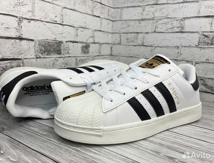 Кроссовки adidas superstar