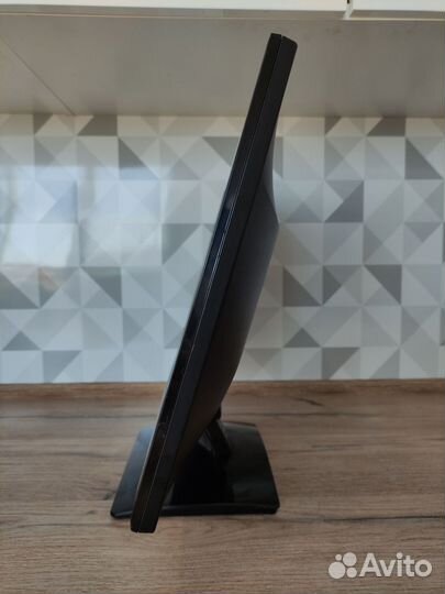 Монитор LG E2241S-BN, 21.5