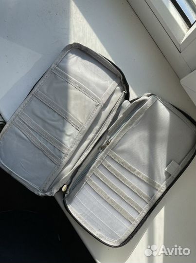 Портмоне для путешествия