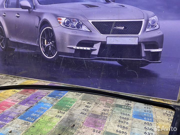 Уплотнитель стекла передний правый kia cerato 3