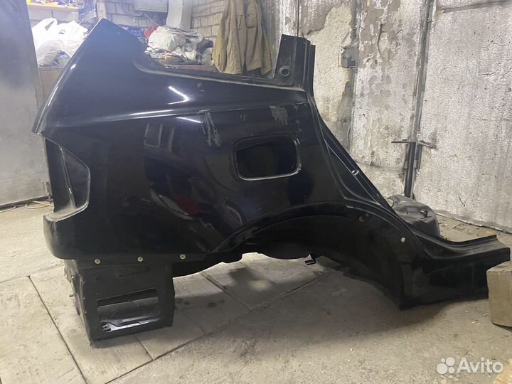 Крыло заднее правое бмв Е83