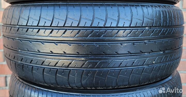 Yokohama BluEarth E70BZ 215/55 R17