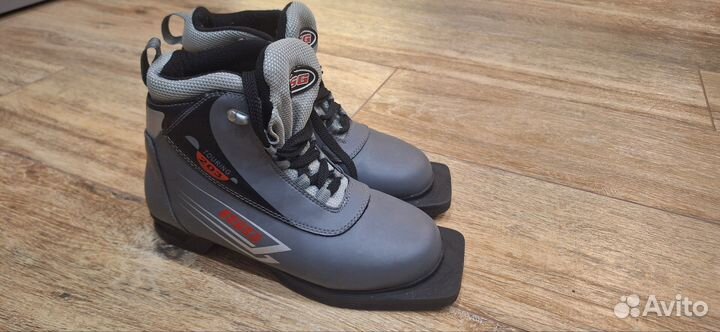 Лыжные ботинки 36 размер