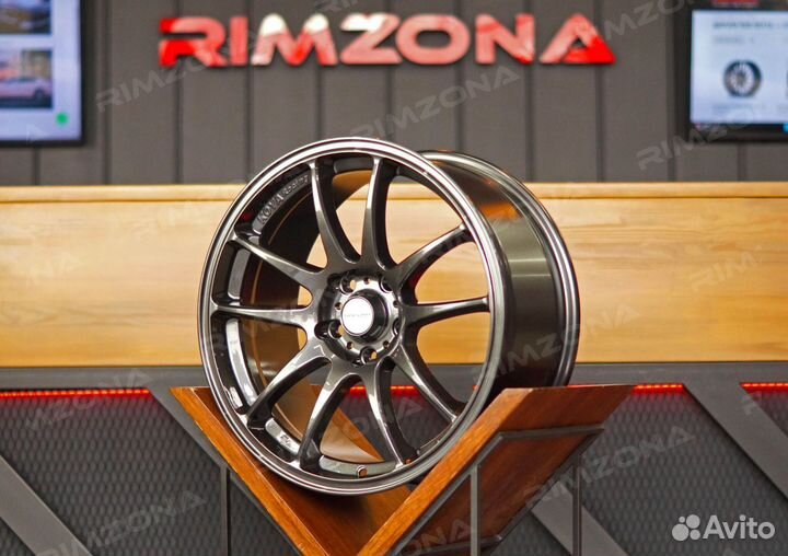 Литые диски Sakura R18 на Skoda