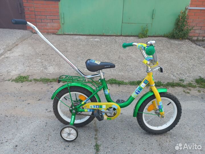 Детский велосипед Stels с ручкой