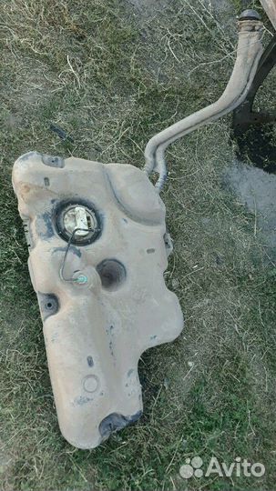 Бак на рено логан