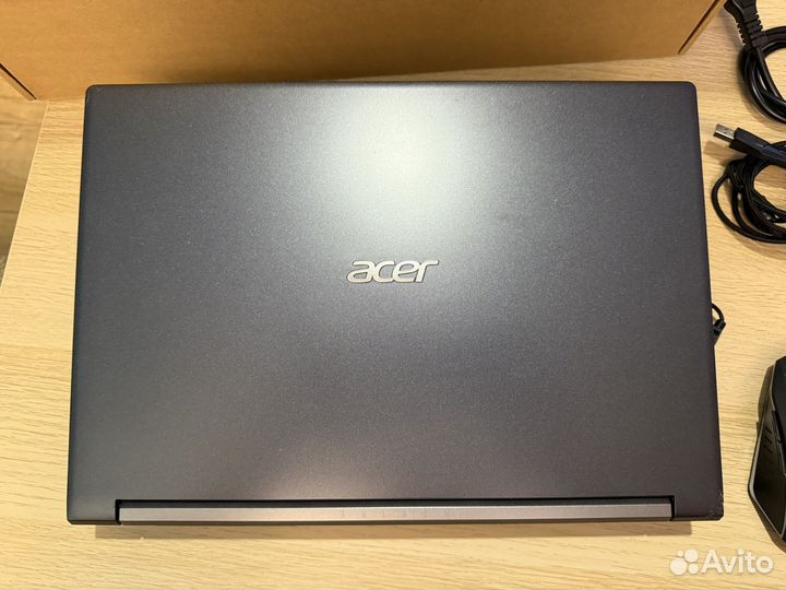 Ировой ноутбук Acer Aspire 7 A715-75G-51PD