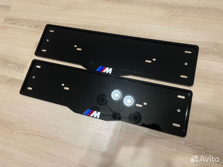 Номерные рамки BMW M рамки номера бмв М