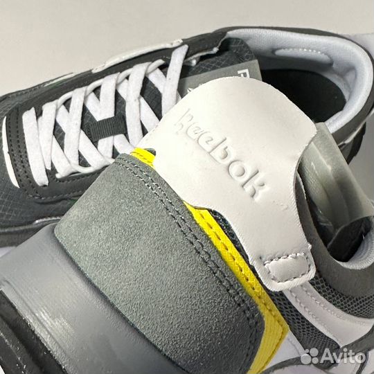 Кроссовки Reebok Classic Lifestyle LUX новые