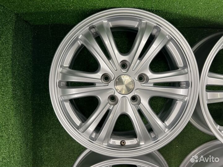 R16 Manaray Stranger 5x114.3 6.5JJ ET+52 цо73,1мм