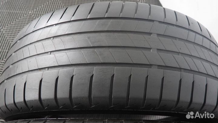 Bridgestone Turanza T005 215/60 R16