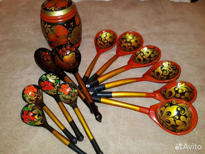 Хохлома. Ложки. Боченок