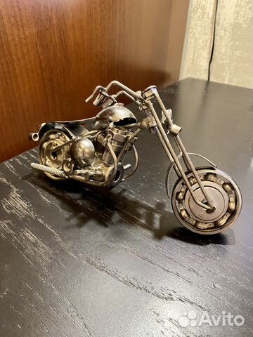 Модель мотоцикла из металла