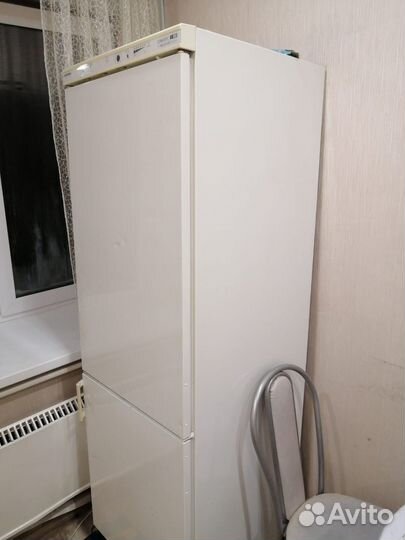 Холодильник siemens