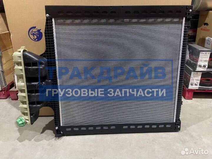 Основной радиатор Ман Тга