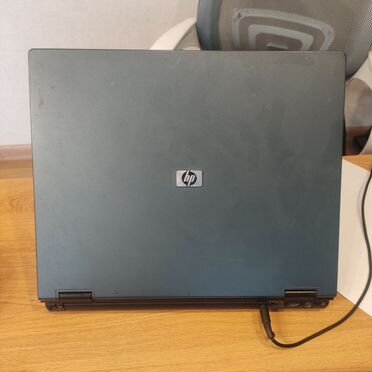 Ноутбук HP compaq