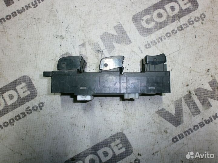 Блок управления стеклоподъемниками Nissan March